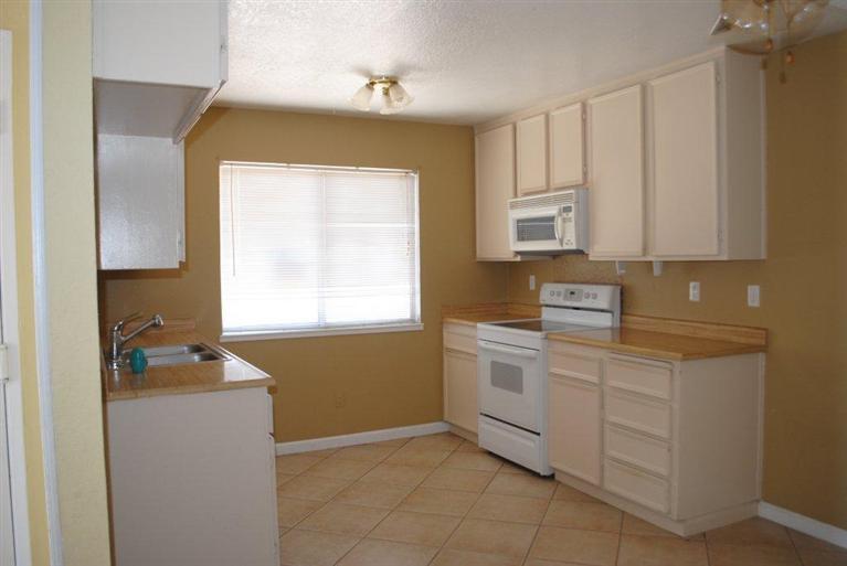 799 Milestone Dr, Lathrop, CA 95330 photo 4