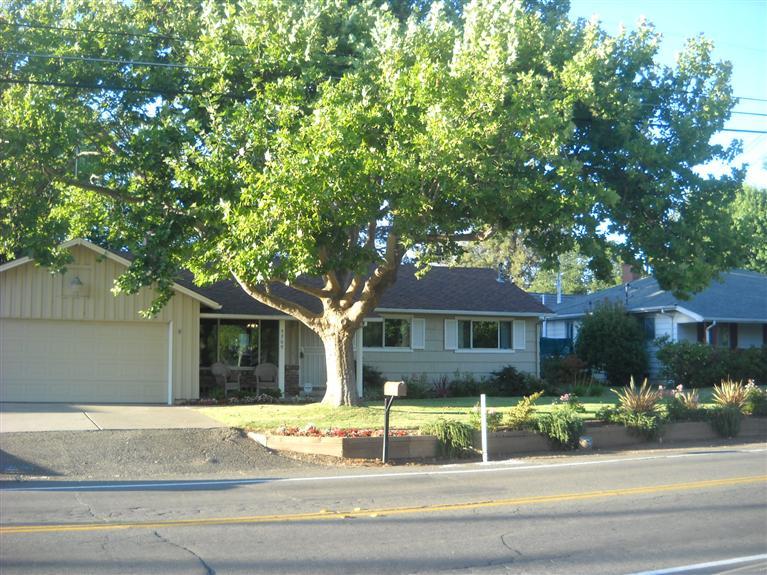 5709 Grant Ave, Carmichael, CA 95608 photo 1