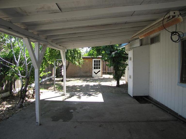 804 E St, Oakdale, CA 95361 photo 9