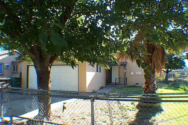 1638 S Aurora St, Stockton, CA 95206 photo 1