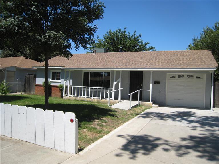 2325 Viola St, Modesto, CA 95354 photo 1