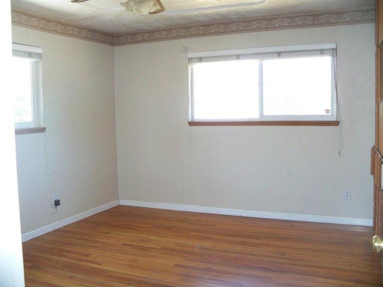 2208 Thomas St, Ceres, CA 95307 photo 8