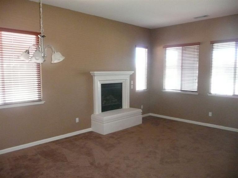 228 Preakness Cir, Manteca, CA 95337 photo 4