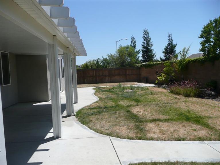 228 Preakness Cir, Manteca, CA 95337 photo 14