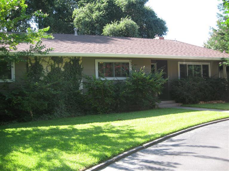 2047 W St, Merced, CA 95340 photo 1