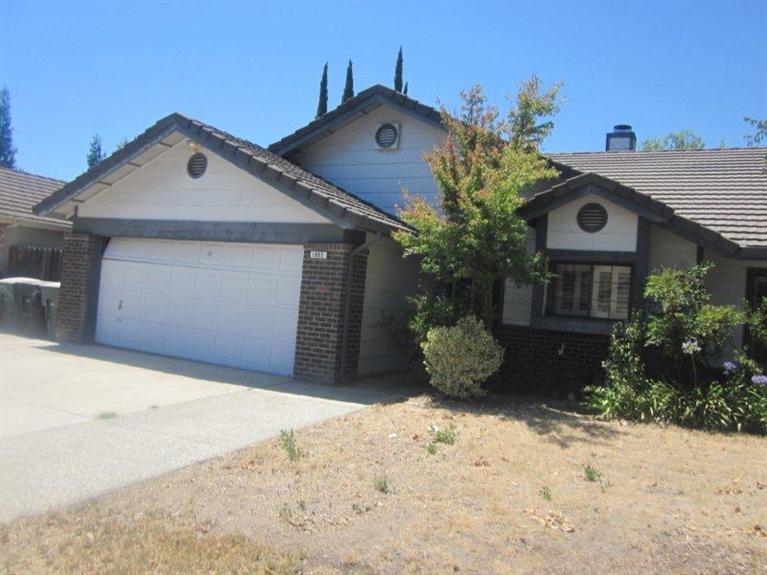 1005 N Rosemore Ave, Modesto, CA 95358 photo 2