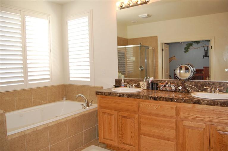 595 Hamstead Dr, Galt, CA 95632 photo 10