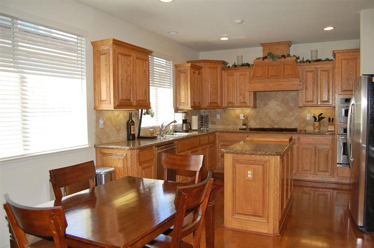 595 Hamstead Dr, Galt, CA 95632 photo 3