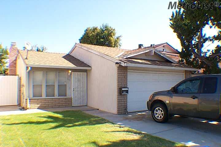 641 Wayside Dr, Turlock, CA 95380 photo 1