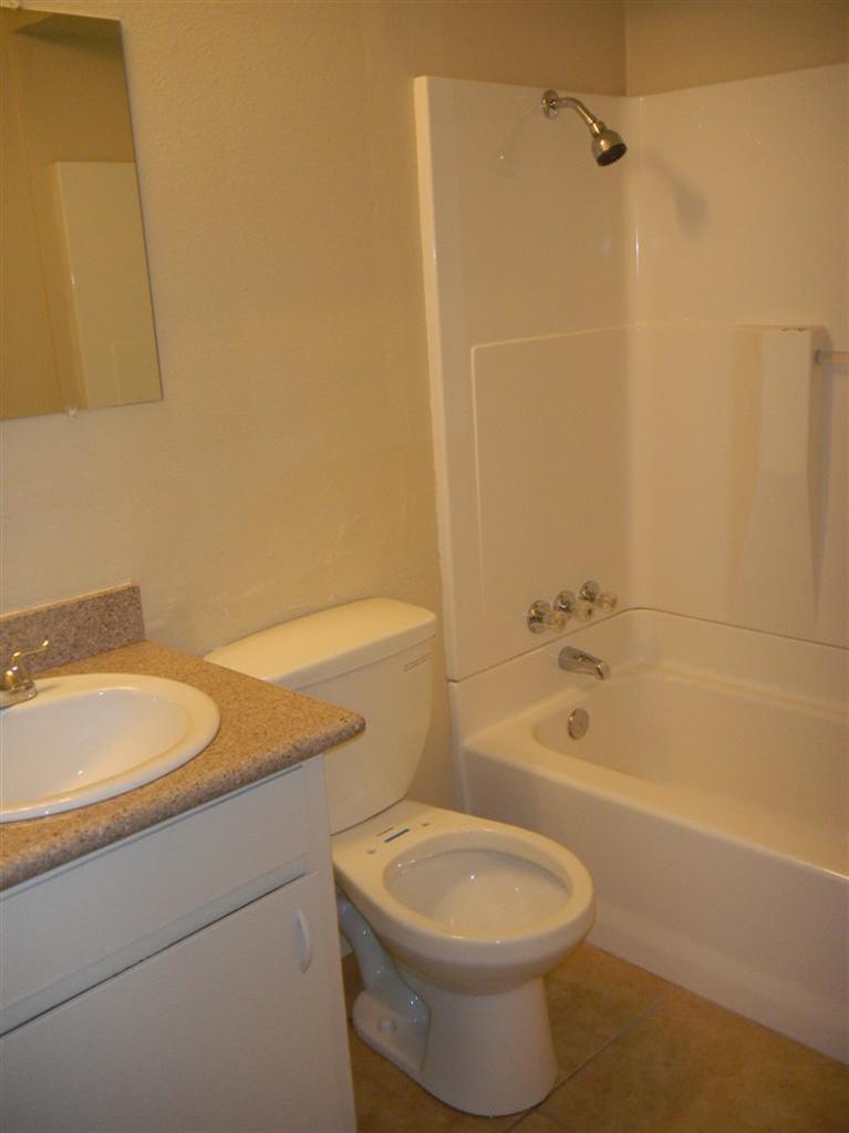 1432 Prospect Ln, Modesto, CA 95355 photo 6