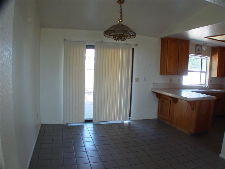 8040 Ladd Ct, Antelope, CA 95843 photo 4