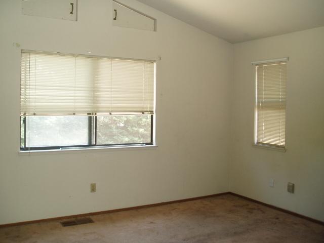 1624 Bergen Dr, Modesto, CA 95350 photo 4