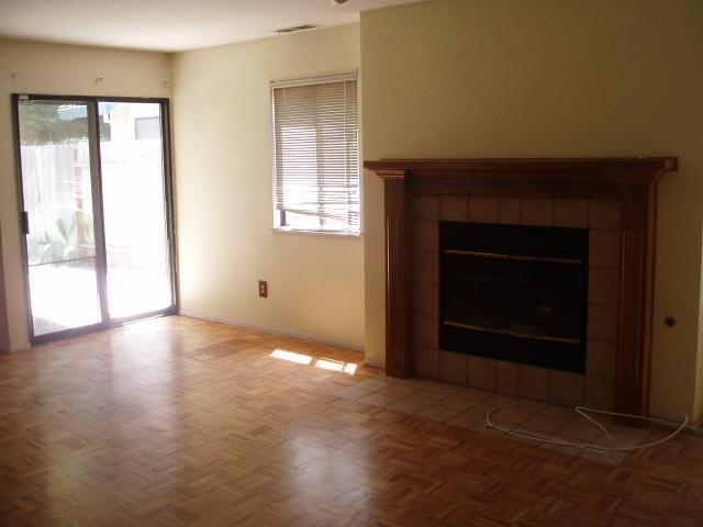 1624 Bergen Dr, Modesto, CA 95350 photo 2