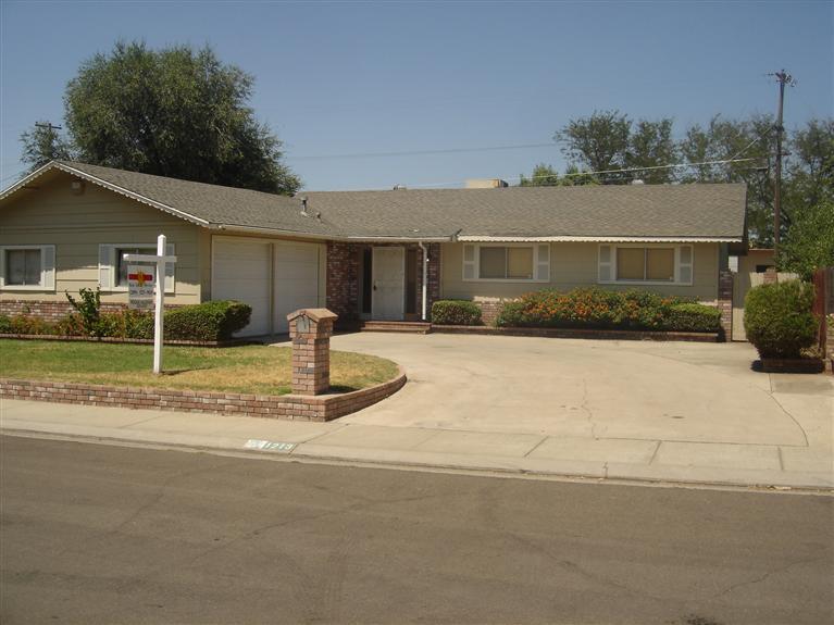 1213 Latimer Ave, Modesto, CA 95351 photo 1