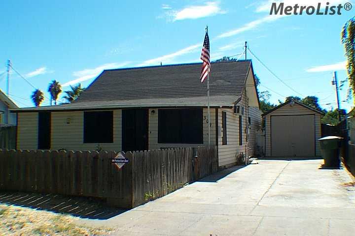 309 S 5th St, Patterson, CA 95363 photo 1