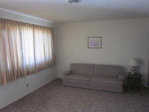 210 E Whittier Ave, Tracy, CA 95376 photo 2