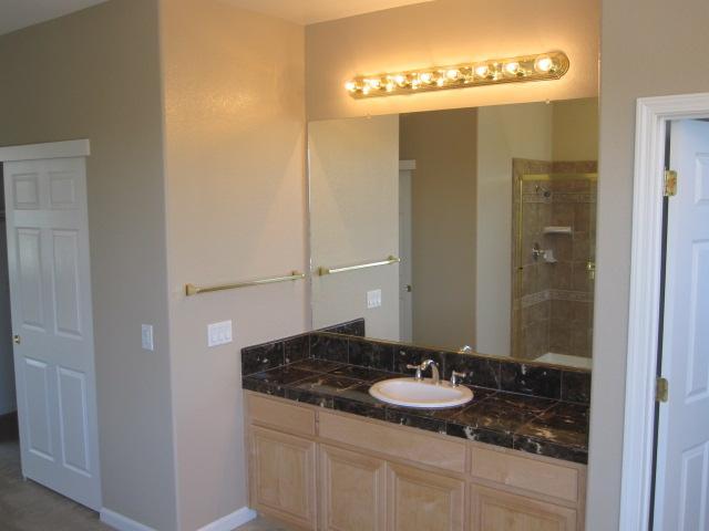 242 Kelley Mist Ln, Tracy, CA 95377 photo 6