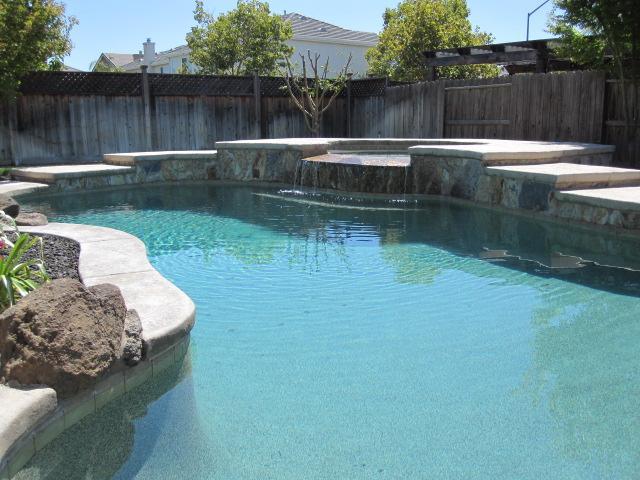 242 Kelley Mist Ln, Tracy, CA 95377 photo 8
