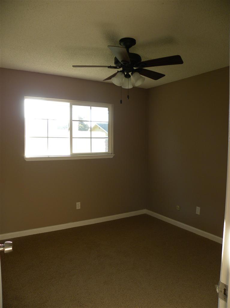 2305 Rose Ave, Modesto, CA 95355 photo 15