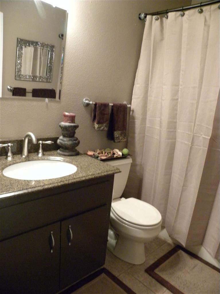 2305 Rose Ave, Modesto, CA 95355 photo 2
