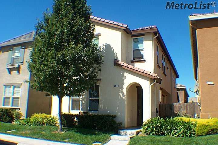 2841 Crested Bobwhite St, Modesto, CA 95355 photo 1
