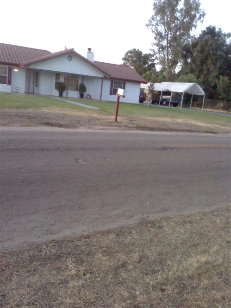 25701 Walden Ave, Madera, CA 93638 photo 2