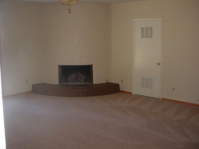 6501 Narcisco Way, Hughson, CA 95326 photo 3