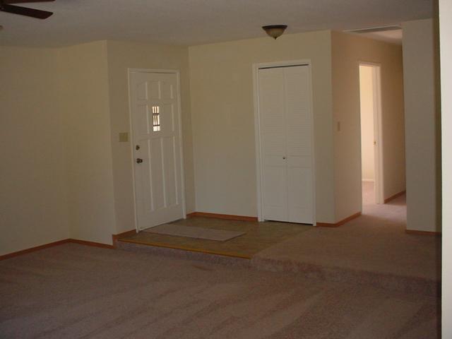 6501 Narcisco Way, Hughson, CA 95326 photo 2