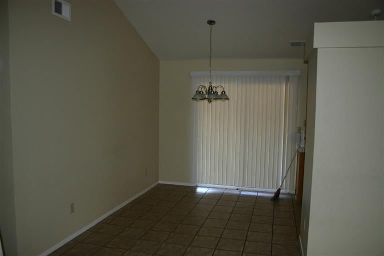 913 Fall River Dr, Modesto, CA 95351 photo 5