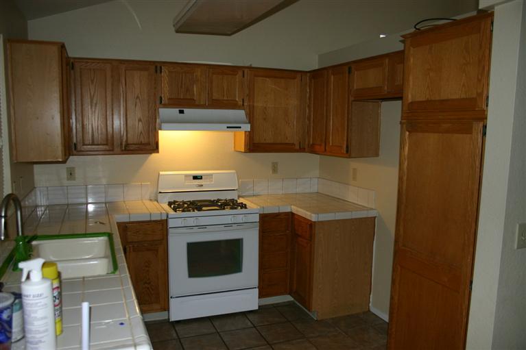 913 Fall River Dr, Modesto, CA 95351 photo 4