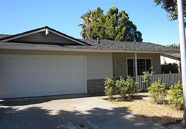 1600 Galvez Ave, Modesto, CA 95355 photo 1