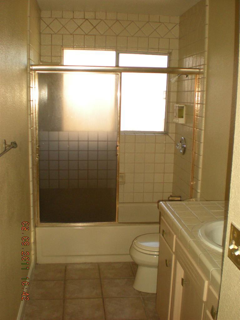 1015 Durant St, Modesto, CA 95350 photo 9
