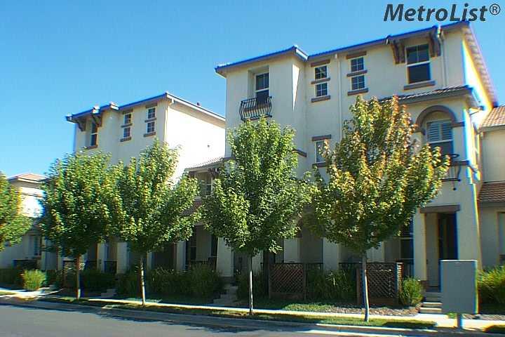 2409 Las Palomas Loop, Lincoln, CA 95648 photo 1