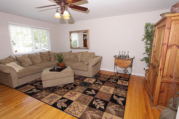 6136 Homesweet Way, Carmichael, CA 95608 photo 3