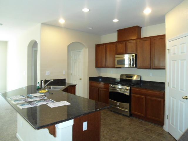 427 Noble Dr, Merced, CA 95348 photo 5