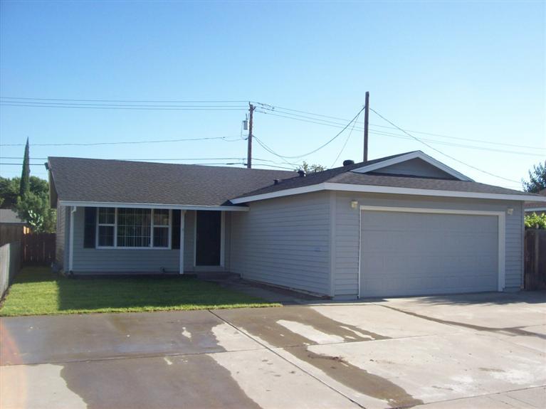 634 Verda Dr, Manteca, CA 95336 photo 1