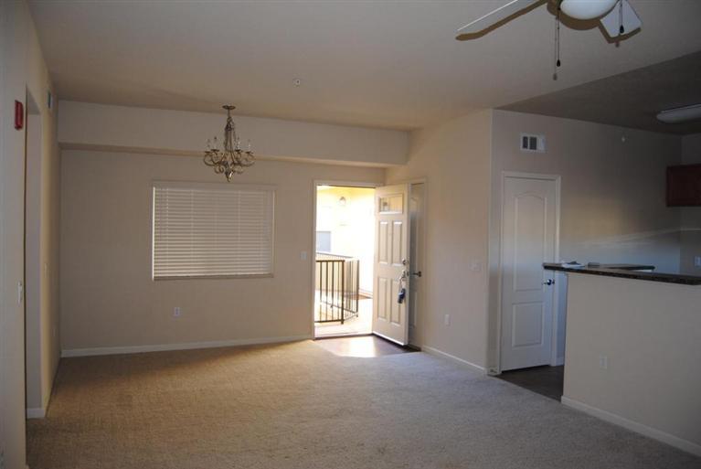 300 Moon Cir #334, Folsom, CA 95630 photo 3