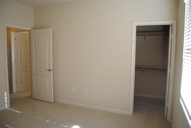300 Moon Cir #334, Folsom, CA 95630 photo 11