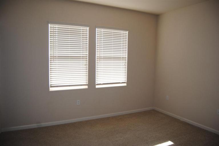 300 Moon Cir #334, Folsom, CA 95630 photo 10