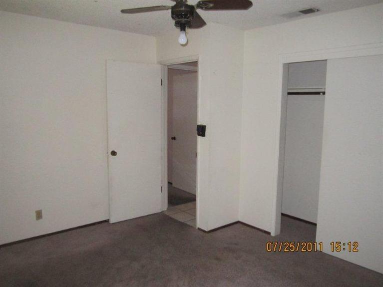 1646 David Dr, Escalon, CA 95320 photo 7