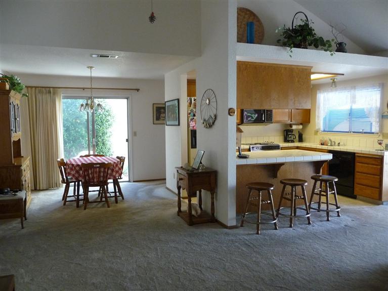 3305 Suffolk Dr, Ceres, CA 95307 photo 2