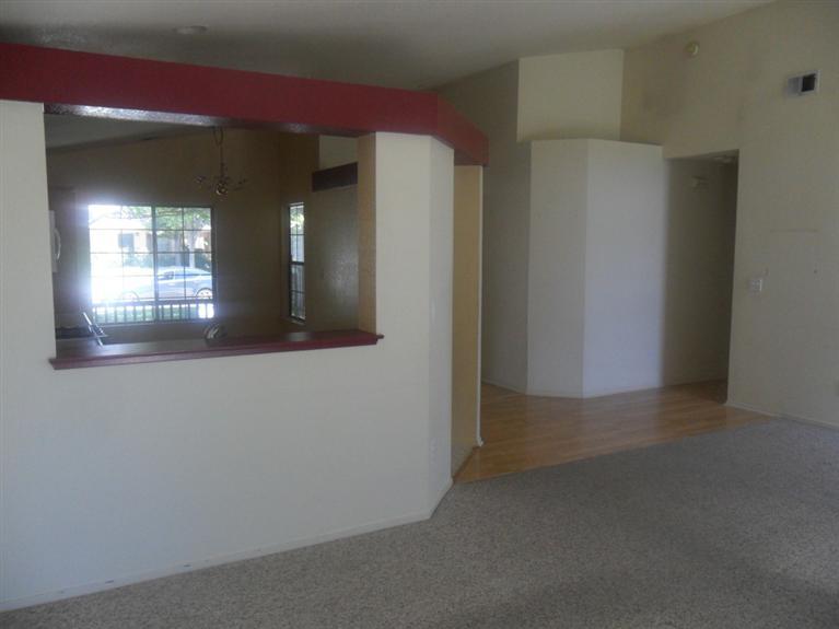 1254 Moonlight Dr, Ceres, CA 95307 photo 4