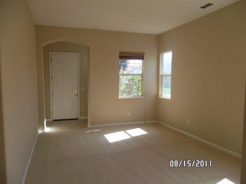 3669 Macadamia Ln, Ceres, CA 95307 photo 8