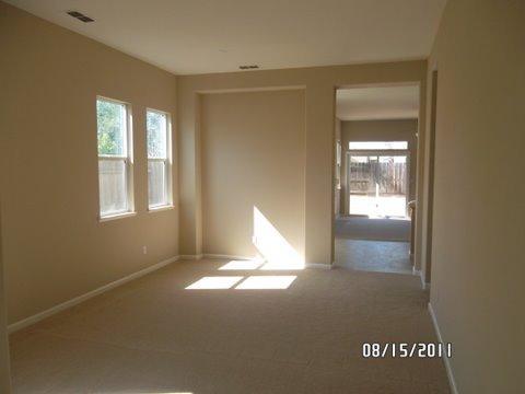 3669 Macadamia Ln, Ceres, CA 95307 photo 9