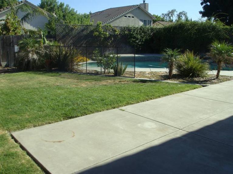 2209 Millcreek Dr, Modesto, CA 95351 photo 4