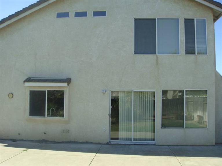 2209 Millcreek Dr, Modesto, CA 95351 photo 2