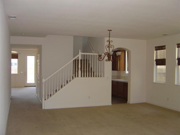 1278 Wildcat Dr, Merced, CA 95348 photo 2