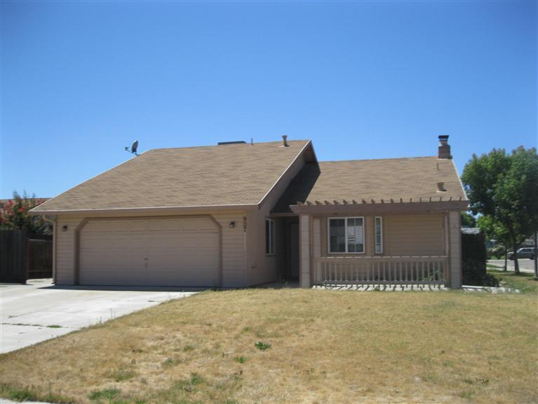 907 Kirk Ct, Ripon, CA 95366 photo 1