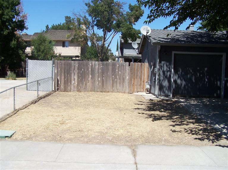 619 Milestone Dr, Lathrop, CA 95330 photo 2