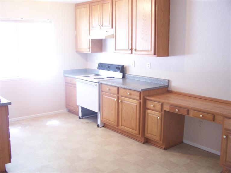619 Milestone Dr, Lathrop, CA 95330 photo 4